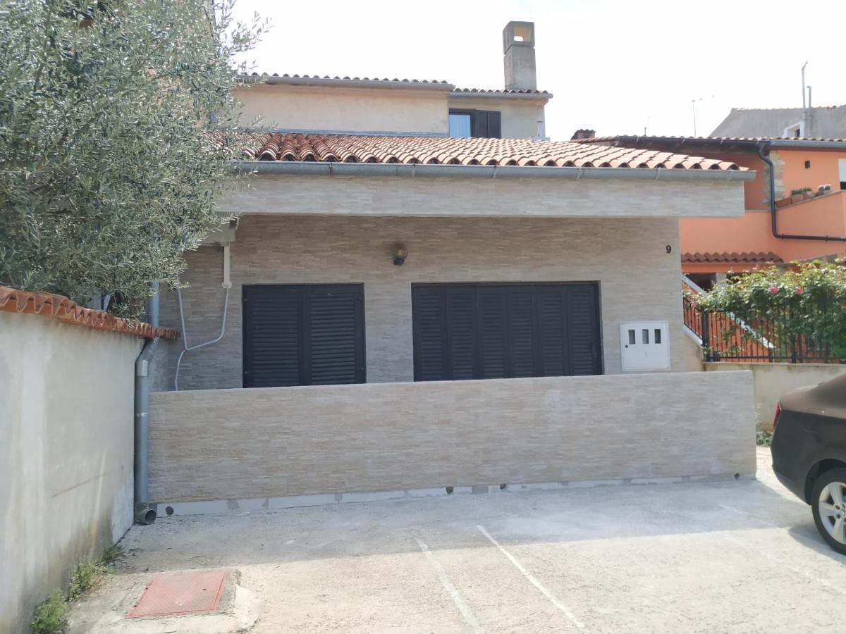 Apartmani Zlatko Pula Extérieur photo
