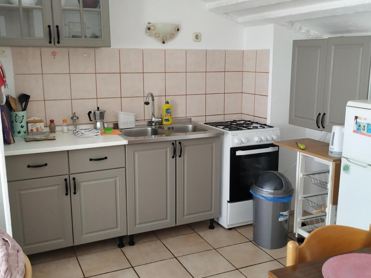 Apartmani Zlatko Pula Extérieur photo