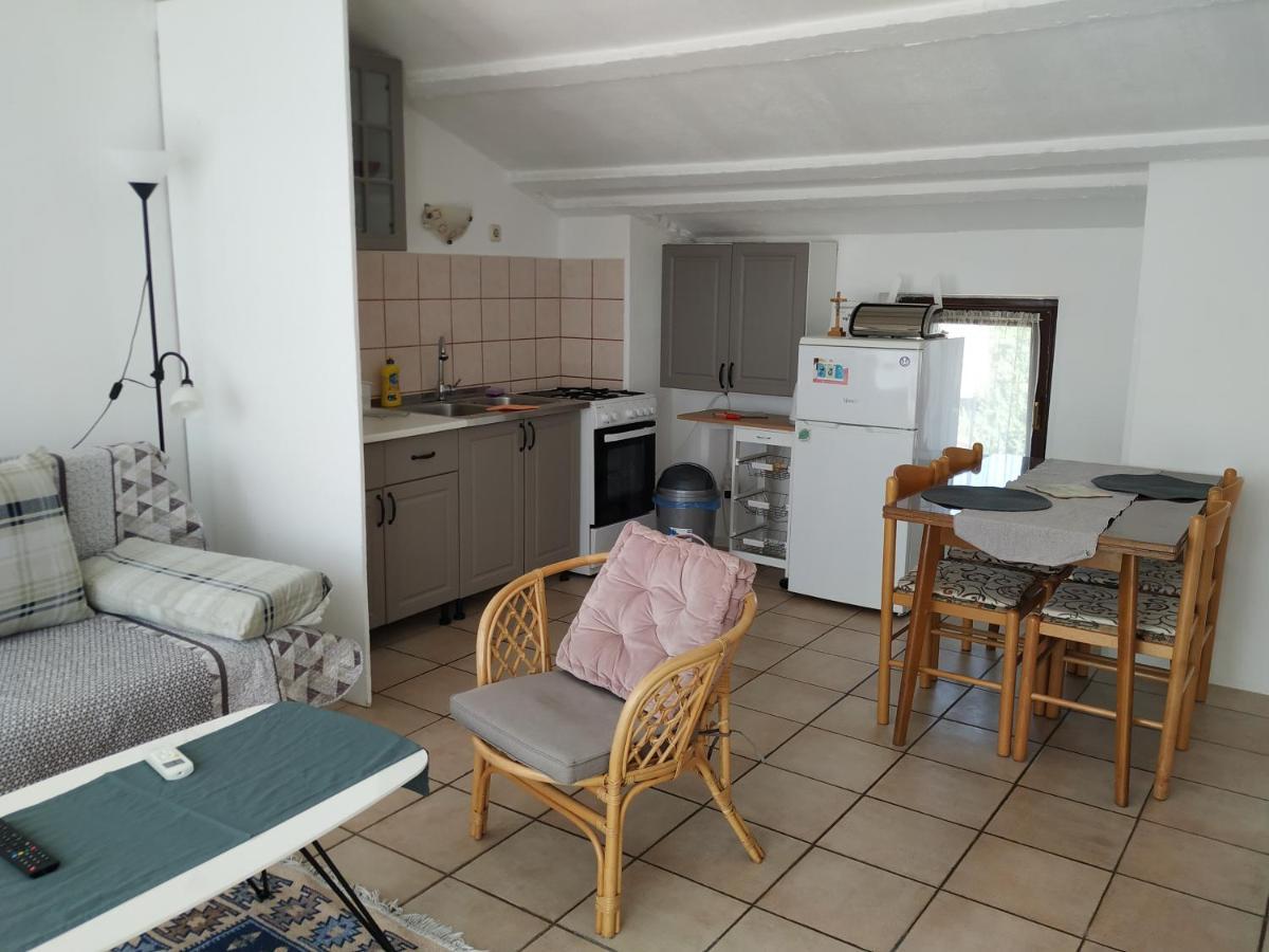 Apartmani Zlatko Pula Extérieur photo
