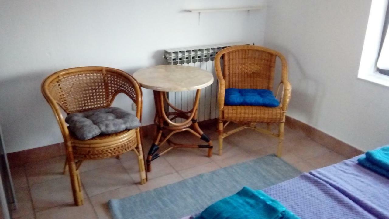 Apartmani Zlatko Pula Extérieur photo