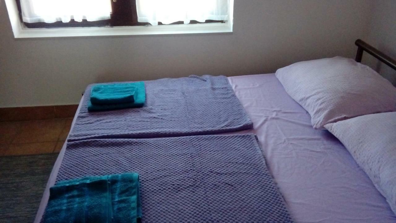 Apartmani Zlatko Pula Extérieur photo