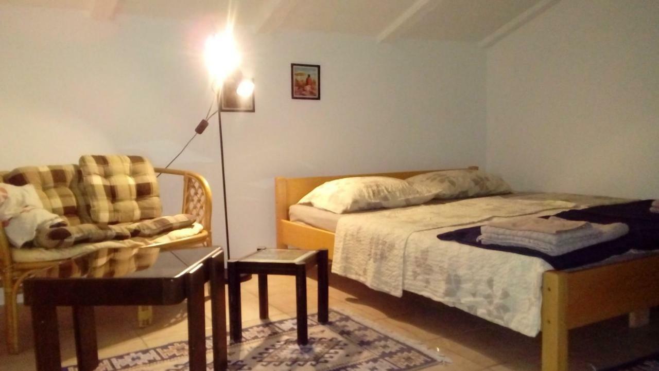 Apartmani Zlatko Pula Extérieur photo